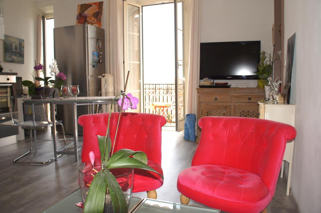 Le Louvre Apartment Menton Exterior photo